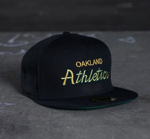 NEW ERA “RETRO SCRIPT PLAIN JANE" OAKLAND A'S FITTED HAT (BLACK/GREEN)