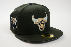 NEW ERA "TAURUS" CHICAGO BULLS FITTED HAT (SEAWEED GREEN/OCEANSIDE BLUE)