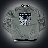 MITCHELL & NESS "DOUBLE CLUTCH" OAKLAND RAIDERS SATIN JACKET (SILVER)