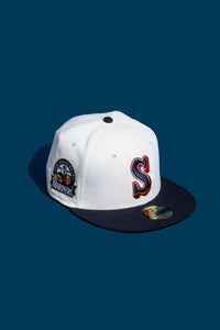 NEW ERA "SINCERE" SEATTLE MARINERS FITTED HAT (CHROME WHITE/NAVY)