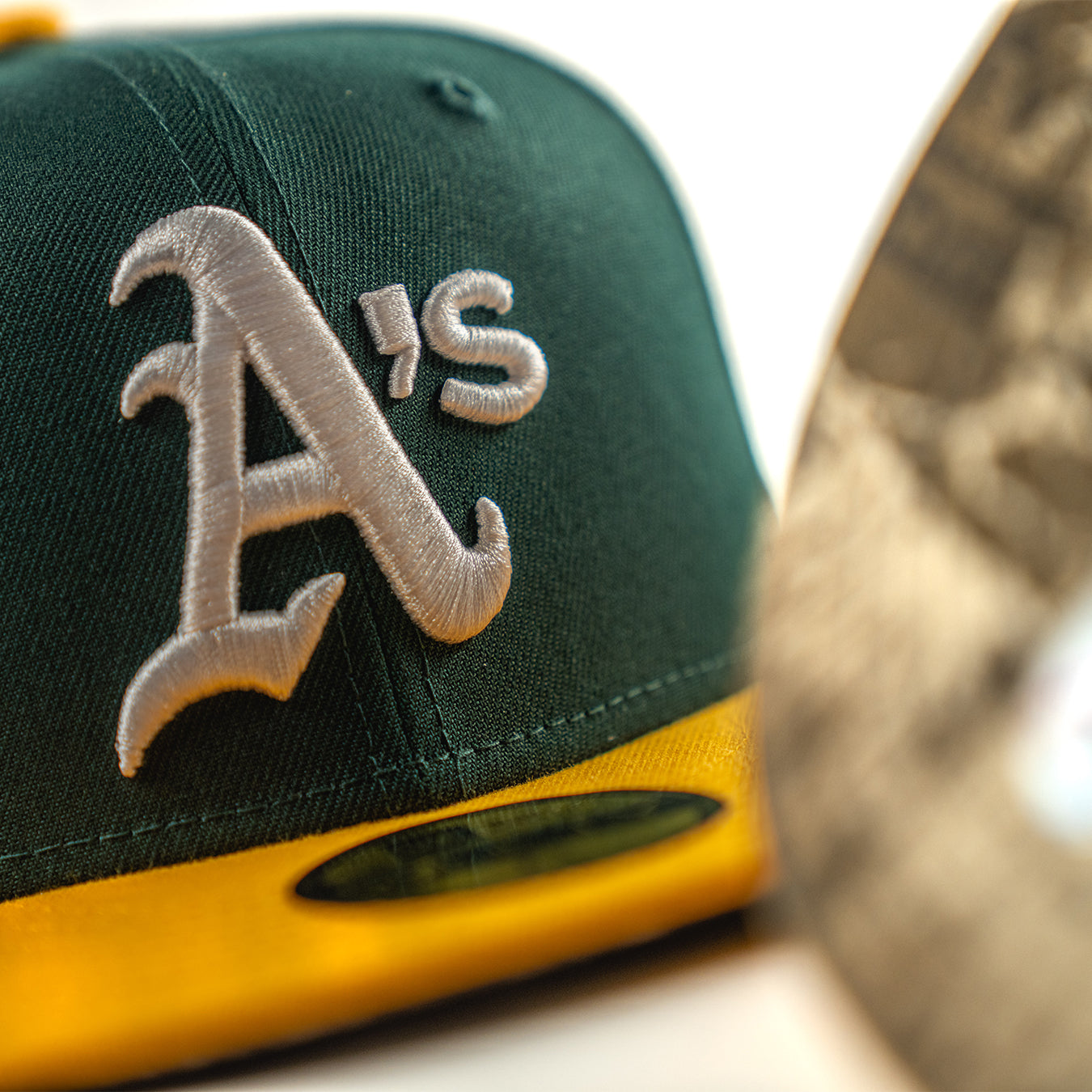 NEW ERA REAL TREE UV OAKLAND A'S FITTED HAT (GREEN/GOLD) – So Fresh  Clothing