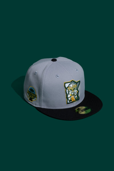 MR.BROTHERS CUT CLUB × NEW ERA size L MR.BROTHERS CUT CLUB × NEW ERA size L MR.BROTHERS CUT CLUB