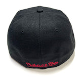 MITCHELL & NESS "RELOAD 2.0" CHICAGO BULLS FITTED HAT